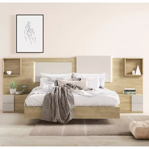 Dormitorio de matrimonio de madera clara en Madrid