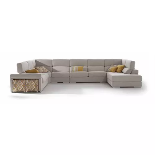 Sofá chaise longue con cabezales abatibles