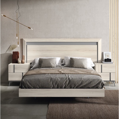 Dormitorio con mesillas de diseño original en Madrid