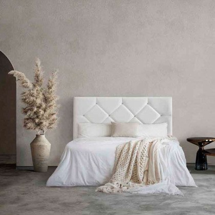 Cabecero con diseño de rombos en color blanco en Madrid